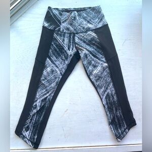 Lululemon High Times mesh color block crops